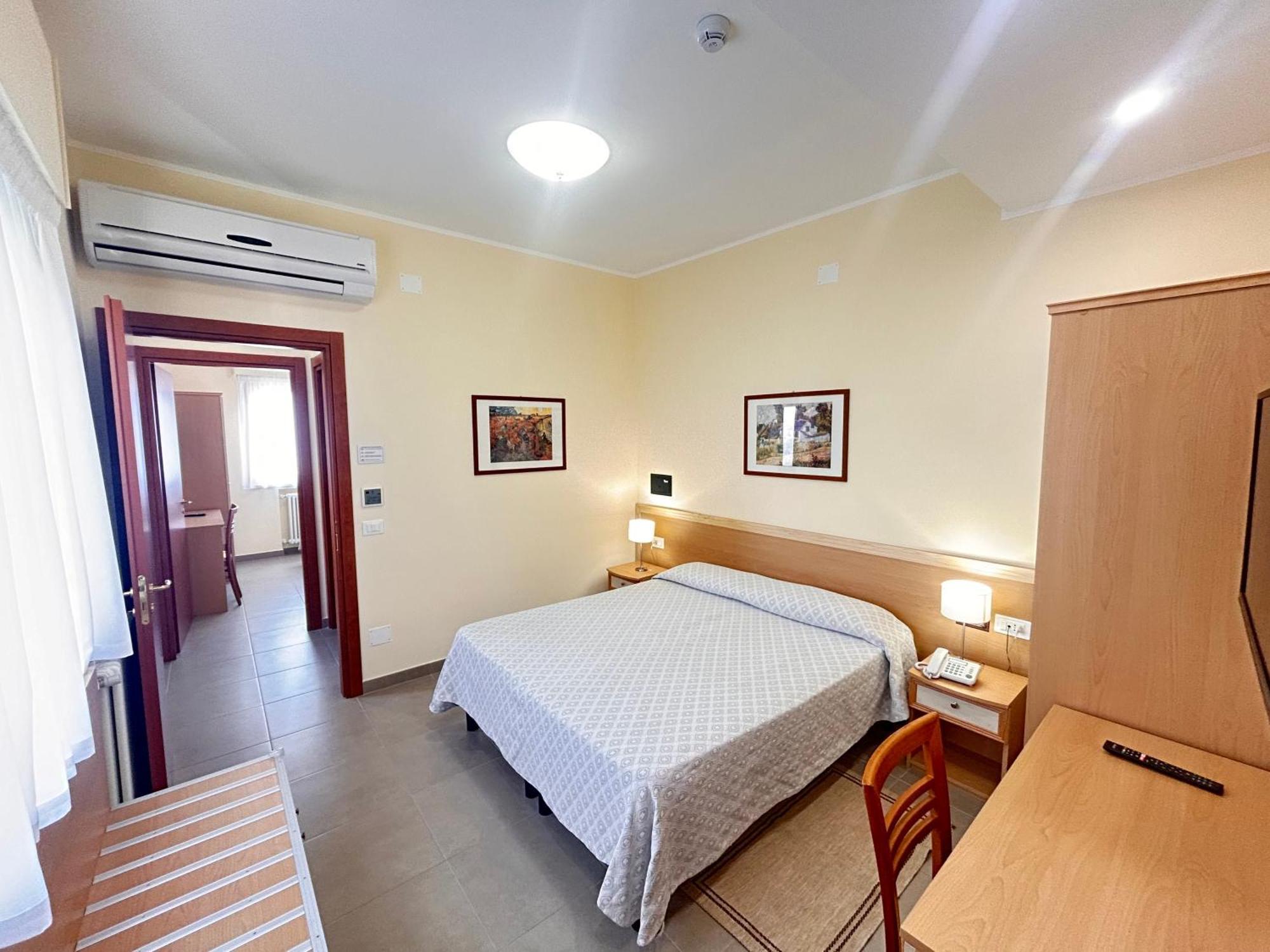 Il Nocchiero City Hotel Soverato Marina Luaran gambar