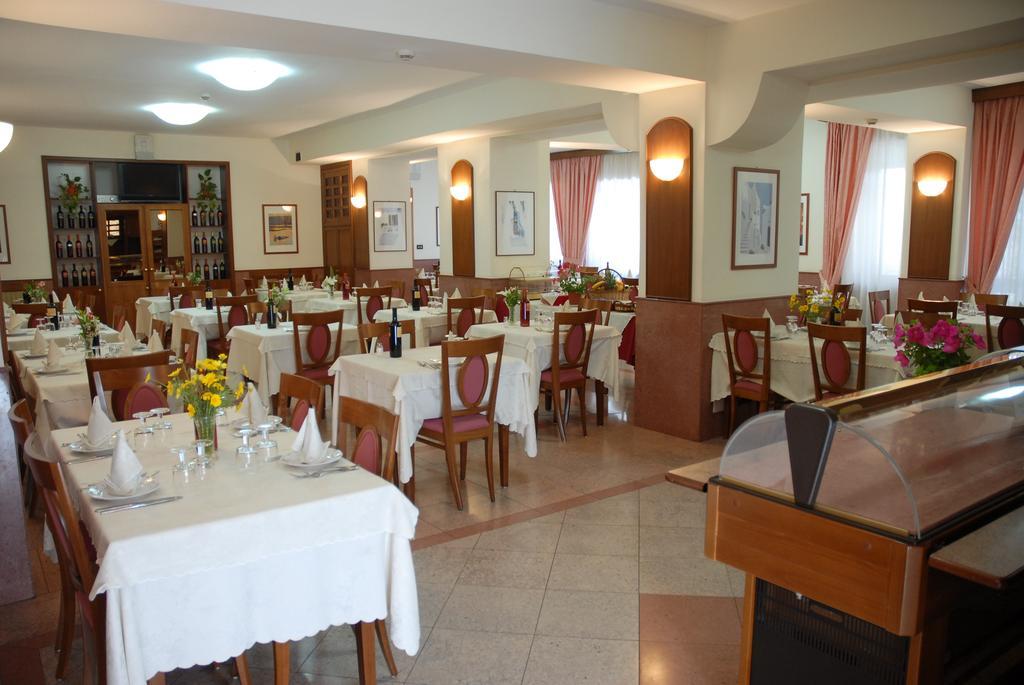 Il Nocchiero City Hotel Soverato Marina Luaran gambar