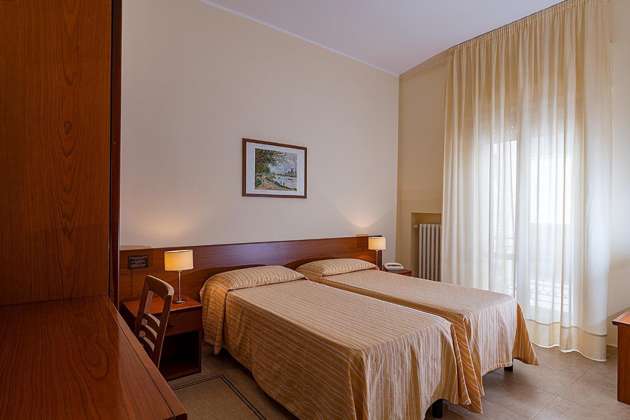 Il Nocchiero City Hotel Soverato Marina Luaran gambar